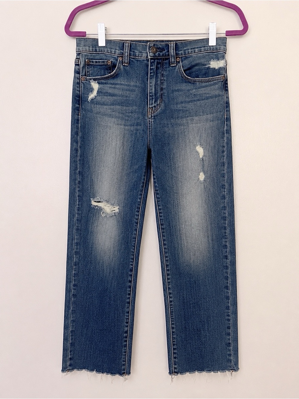 UNIQLO Distressed Cropped Jeans – Size 24 – Excellent Used Condition